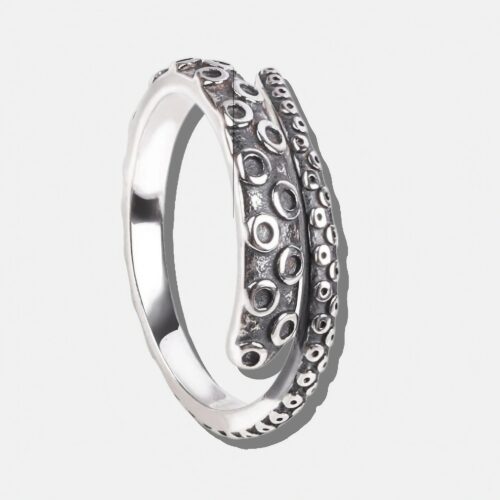 Pulseira branca com conchas prateadas